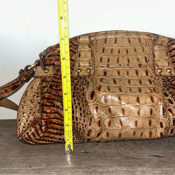*****RARE AUTHENTIC BRAHMIN VINTAGE DANICA TOASTED ALMOND SHOULDER BAG - Picture 4 of 14